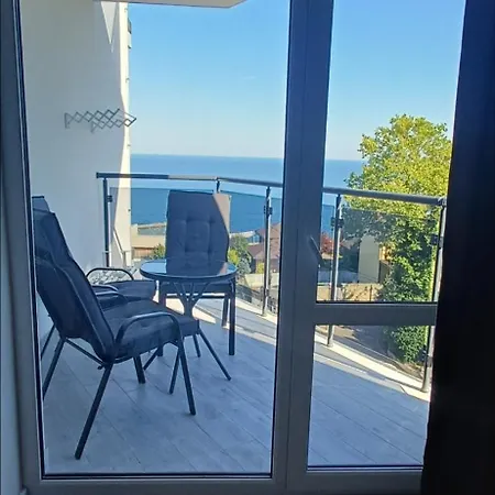 Breeze Marine Seaview Apartment Odessa